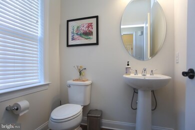 2078 Julia Dr, Conshohocken, PA 19428 - photo 4