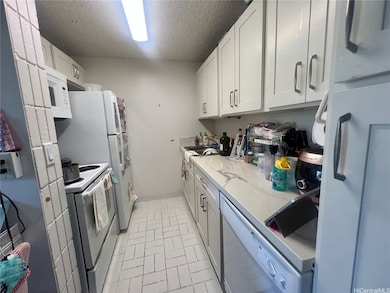 Nuuanu Park Place unit B609, Honolulu, HI 96817 - photo 6