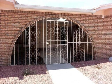 10700 Adauto Ct, El Paso, TX 79935 - photo 3