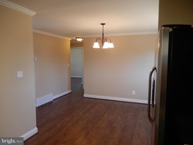 235 Glyndon Dr, Reisterstown, MD 21136 - photo 6