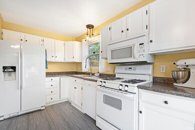 2922 Marrett Dr, Mishawaka, IN 46544 - photo 5