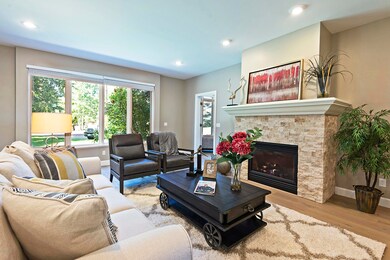 47wVillageCir-003