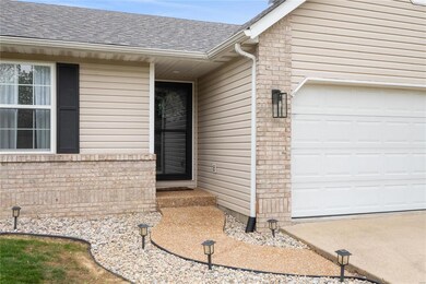 2329 Westchester Dr, Maryville, IL 62062 - photo 4