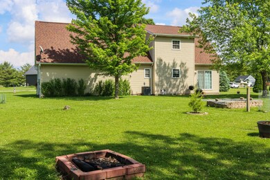 43 Nightingale Cir, Camargo, IL 61919 - photo 3