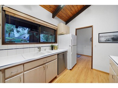 1248 Larch St, Lake Oswego, OR 97034 - photo 6