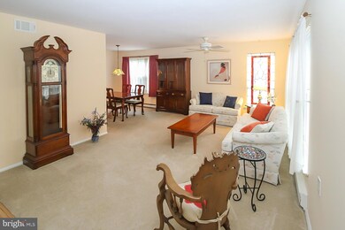 72 Buckingham Dr, Southampton, NJ 08088 - photo 2