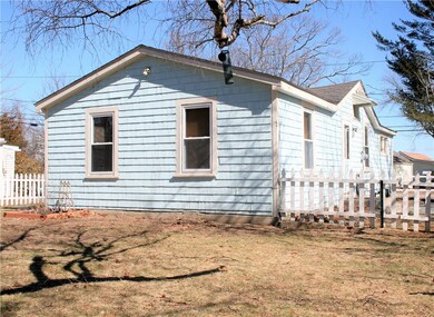 330 Namquid Dr, Warwick, RI 02888 - photo 3