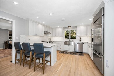 17 Harold Ave, Reading, MA 01867 - photo 5