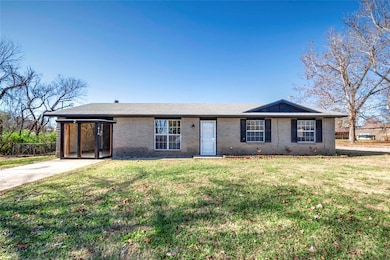 410 N Flanagan Ave, Stroud, OK 74079 - photo 2