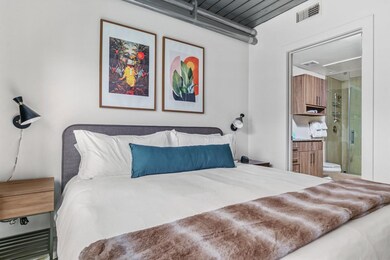 3550 Main St unit 4215, Houston, TX 77002 - photo 6