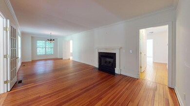 Living Room/Dining Room