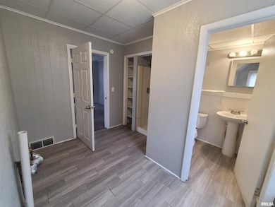 540 16th Ave, East Moline, IL 61244 - photo 5