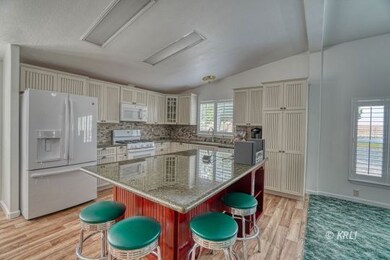 spectacular kitchen