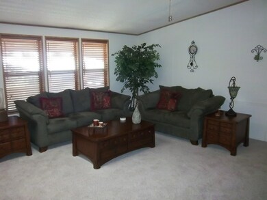 LIVING ROOM 3
