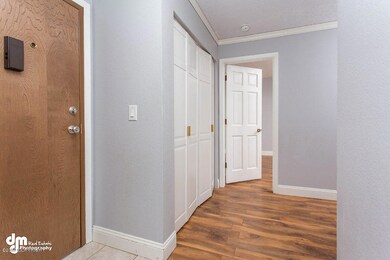 Entryway_5286-SMALL