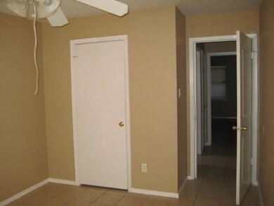 4515 Lelay Cir, Houston, TX 77022 - photo 6