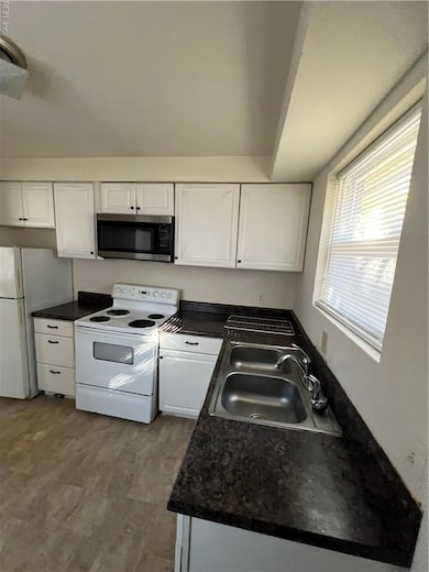 2812 Harrell Ave unit B, Norfolk, VA 23509 - photo 6