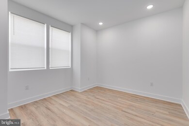 2061 N 8th St unit 2, Philadelphia, PA 19122 - photo 7