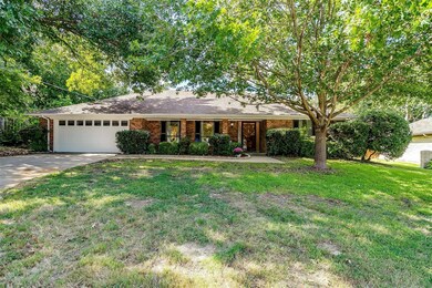 802 Westhill Terrace Ct, Cleburne, TX 76033 - photo 2