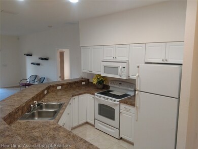 231 Trafalgar Way, Lake Placid, FL 33852 - photo 6