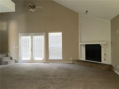 800 Lapwing Rd, Edmond, OK 73003 - photo 2