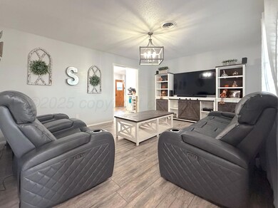 1718 Sunset Ave, Dumas, TX 79029 - photo 4