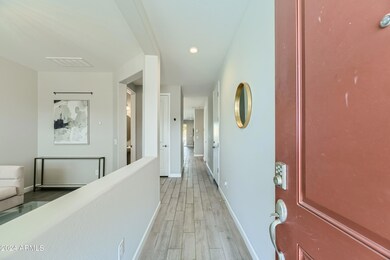 05 Foyer