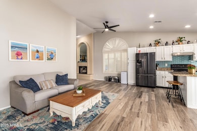 740 W Saragosa St, Chandler, AZ 85225 - photo 4