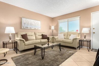 10867 W Thunderbird Blvd unit 22, Sun City, AZ 85351 - photo 2