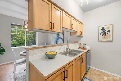 18930 Bothell Everett Hwy unit A203, Bothell, WA 98012 - photo 6