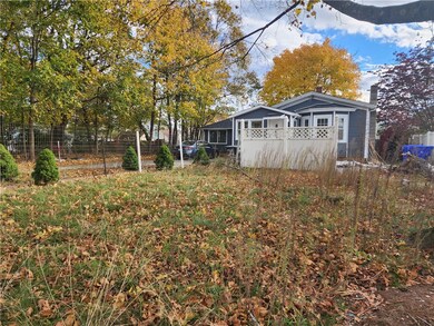 39 Chaplin St, Pawtucket, RI 02861 - photo 3