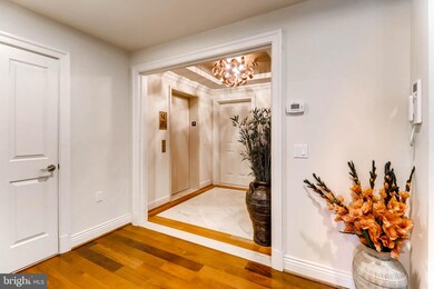 The Ritz-Carlton Residences, Baltimore, MD 21230 - photo 2