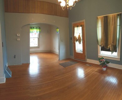 307 N Vine St, West Union, IA 52175 - photo 6