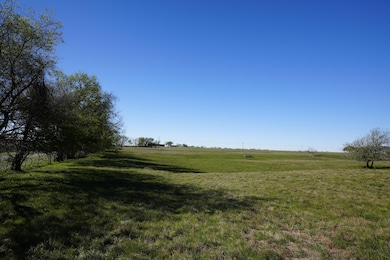 5829 Falke-Heinrich Rd, Schulenburg, TX 78956 - photo 5