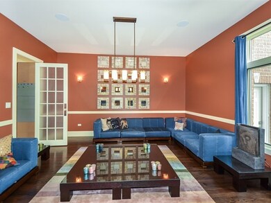 532 N Oaklawn Ave, Elmhurst, IL 60126 - photo 2