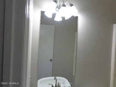 407 Cedar Ct, Jacksonville, NC 28546 - photo 5