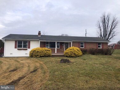 18704 Northridge Dr, Hagerstown, MD 21742 - photo 2