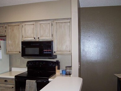 KITCHEN (2)