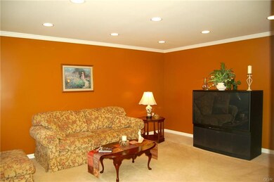 1621 Gaskill St, Allentown, PA 18103 - photo 2