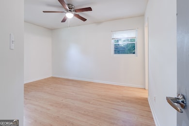 7064 Eunice Dr, Riverdale, GA 30274 - photo 2