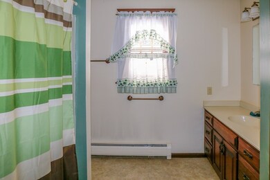 100 Maple St, Greenfield, MA 01301 - photo 7