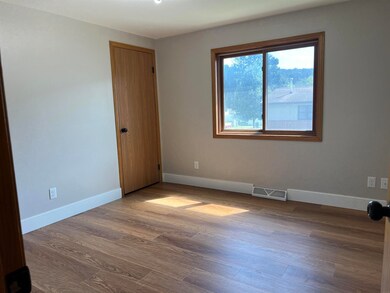 2521 Gk Ave, Decorah, IA 52101 - photo 6