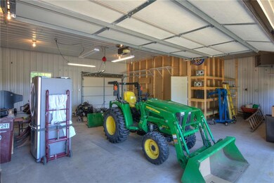 26 x 34 Heated/detached garage