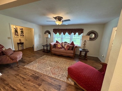 1503 Lily Pond Rd, Albany, GA 31701 - photo 3