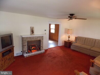 411 Benson Ave, Glenolden, PA 19036 - photo 3