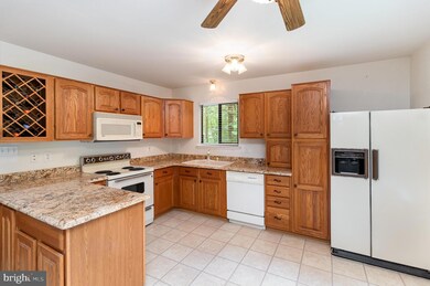 1008 Swan Ln, Ruther Glen, VA 22546 - photo 7