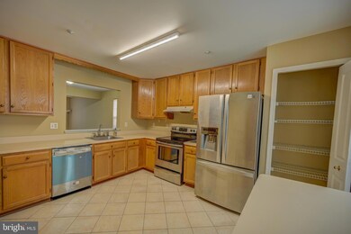 9300 Gordon Ct, Laurel, MD 20723 - photo 5