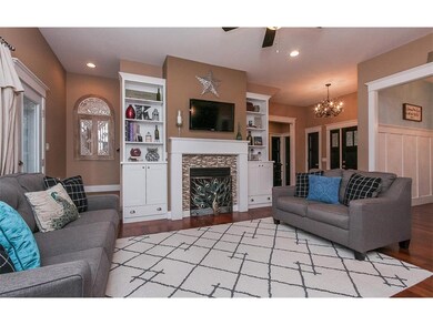 2911 Diamondhead Rd, Hiawatha, IA 52233 - photo 5