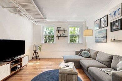 32 Marshal St unit 1, Brookline, MA 02446 - photo 4