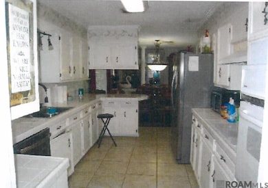 1212 Grand Pointe Ave, Breaux Bridge, LA 70517 - photo 3